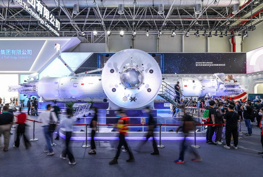نگاهی به نمایشگاه هوا فضای جوهای در سال ۲۰۲۲