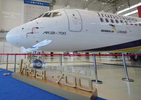 ورود نخستین هواپیمای مسافربری ساخت چین به بازار خارجی