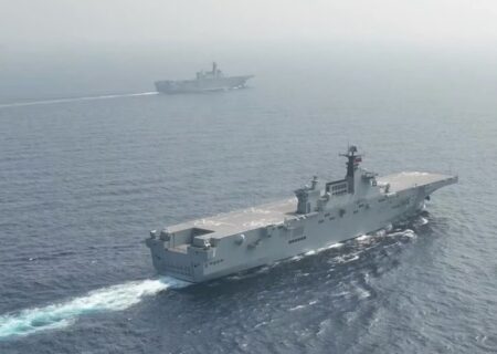 کشتی‌های تهاجمی آبی خاکی ارتش چین آماده برای نبرد