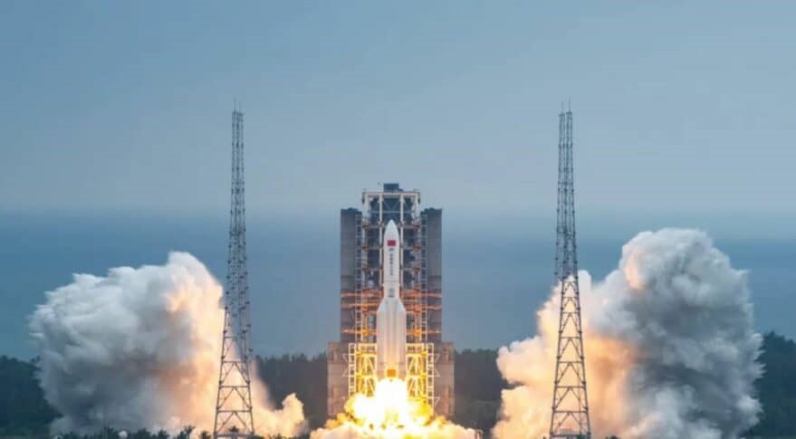 پایگاه ونچانگ برای اعزام فضانورد به ماه آماده می‌شود