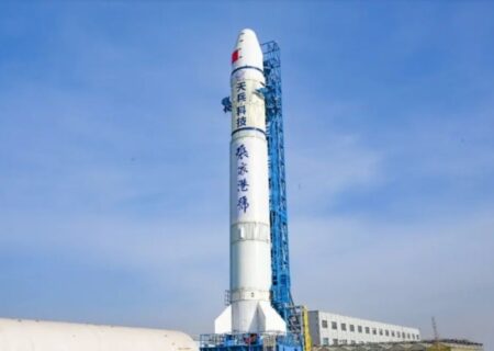 شرکت خصوصی چینی در صدد پرتاب حامل فضایی سوخت مایع
