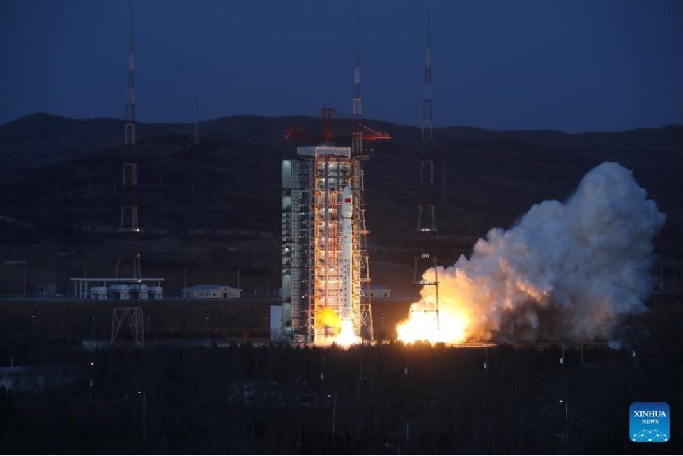 چین ۲ ماهواره سنجشی را به فضا پرتاب کرد