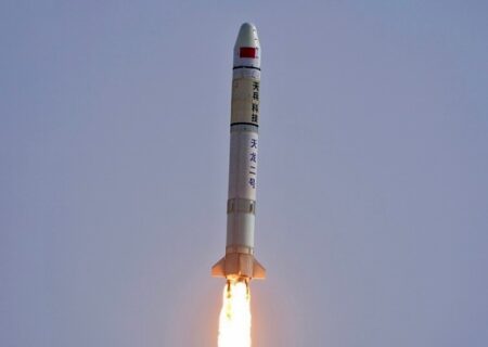 پرتاب موفق نخستین ماهواره‌بر سوخت مایع تجاری چین