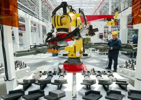 تاکید شی جین پینگ بر تمرکز برنامه‌های رشد اقتصادی بر تولید و فناوری