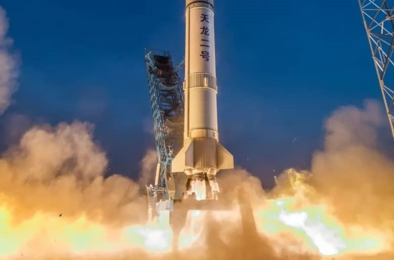 پرتاب حامل فضایی با سوخت زغال سنگ برای نخستین بار