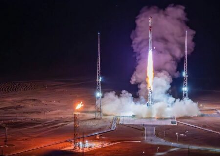 پرتاب ماهواره با موشک متان برای نخستین بار در جهان توسط چین