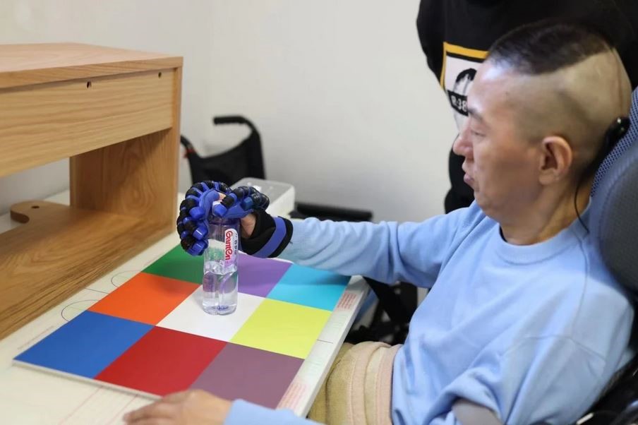 کمک تراشه مغزی چینی به معلولین برای تحرک دوباره