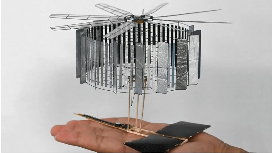 پرواز نامحدود با کوچکترین پهپاد خورشیدی جهان