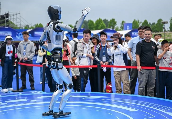 رونمایی آکادمی هوش مصنوعی پکن از مدل متن‌باز «RoboBrain» برای ربات‌های انسان‌نمای چین