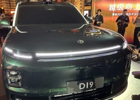 خودروسازان برقی چینی تسلا را در بخش خودروهای لوکس به چالش می‌کشند