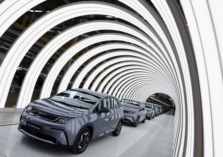 چین و مهندسی آسیا بهعنوان کارخانه برتر خودروهای برقی جهان