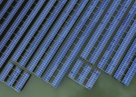 مدیران صنعت خورشیدی چین و صبر در مقابله با مازاد ظرفیت