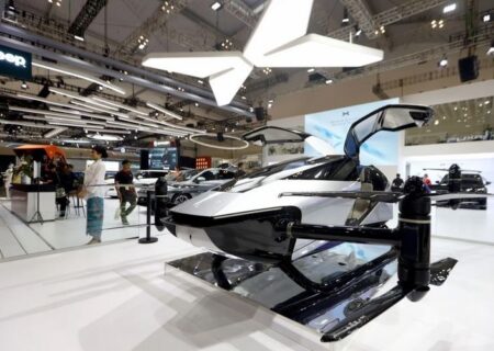 چرخش تسلا به سوی هوش مصنوعی و ترغیب خودروسازان چینی به گسترش فناوری‌